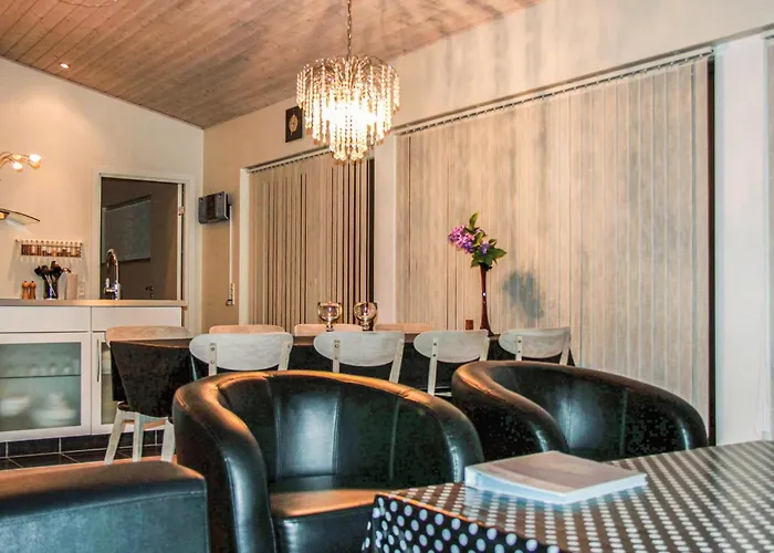 Three-bedroom Hurup Thy With A Fireplace 06 別荘